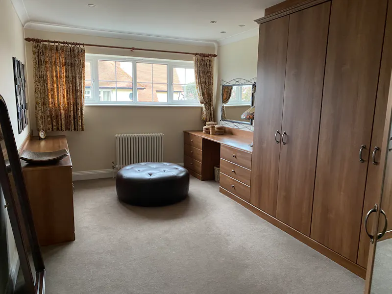 Dressing room at Red-brick Felpham House, D2488 (photo 29)
