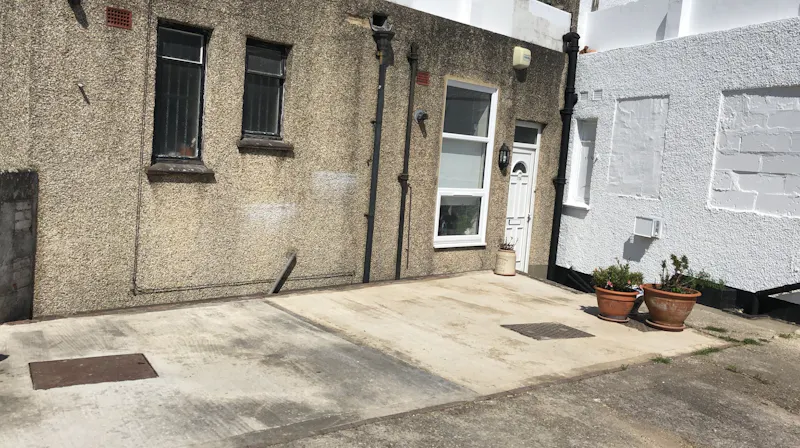 Felpham clothes shop, SHOP42 (photo 8)