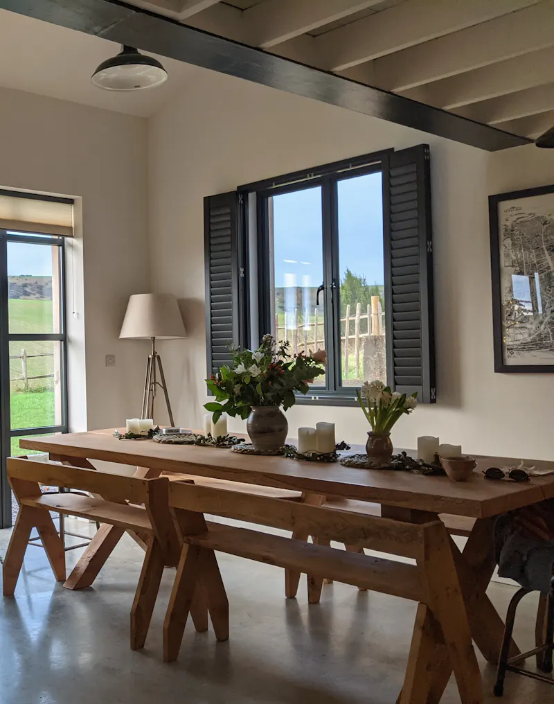 Dining room at Country bungalow in Lewes, D2535 (photo 4)