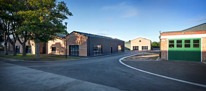 Garage at Oxfordshire 444 acre venue, N487 (photo 36)