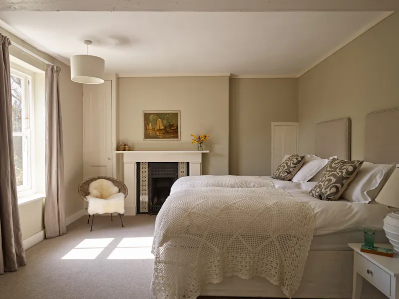 Bedroom at Georgian house in Curdridge, A1318 (photo 32)