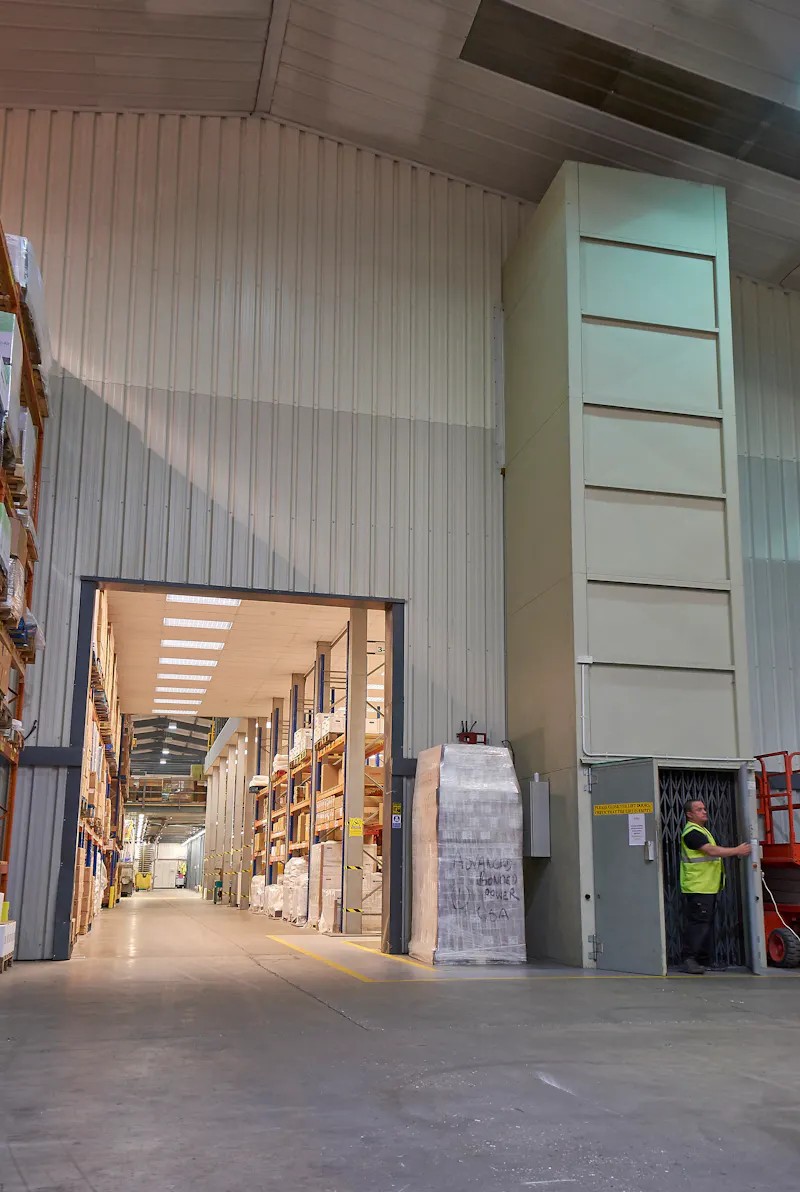 Commercial factory in Wickford, N463 (photo 18)