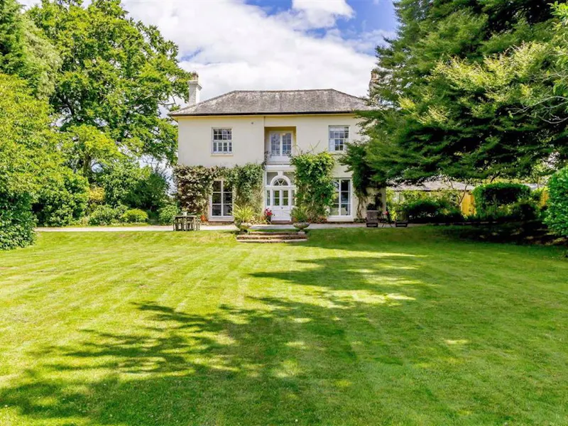 Georgian villa Bromsash, A1565 (photo 1)