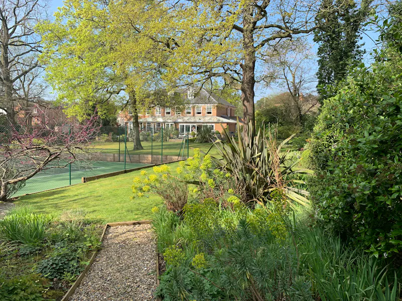 Luxury Kingston house, D2480 (photo 26)