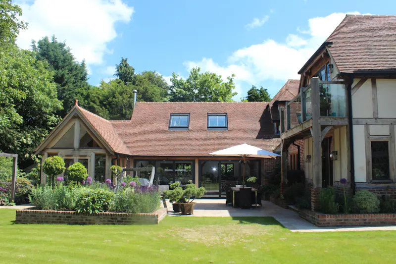Modern Woldingham house, D2494 (photo 58)