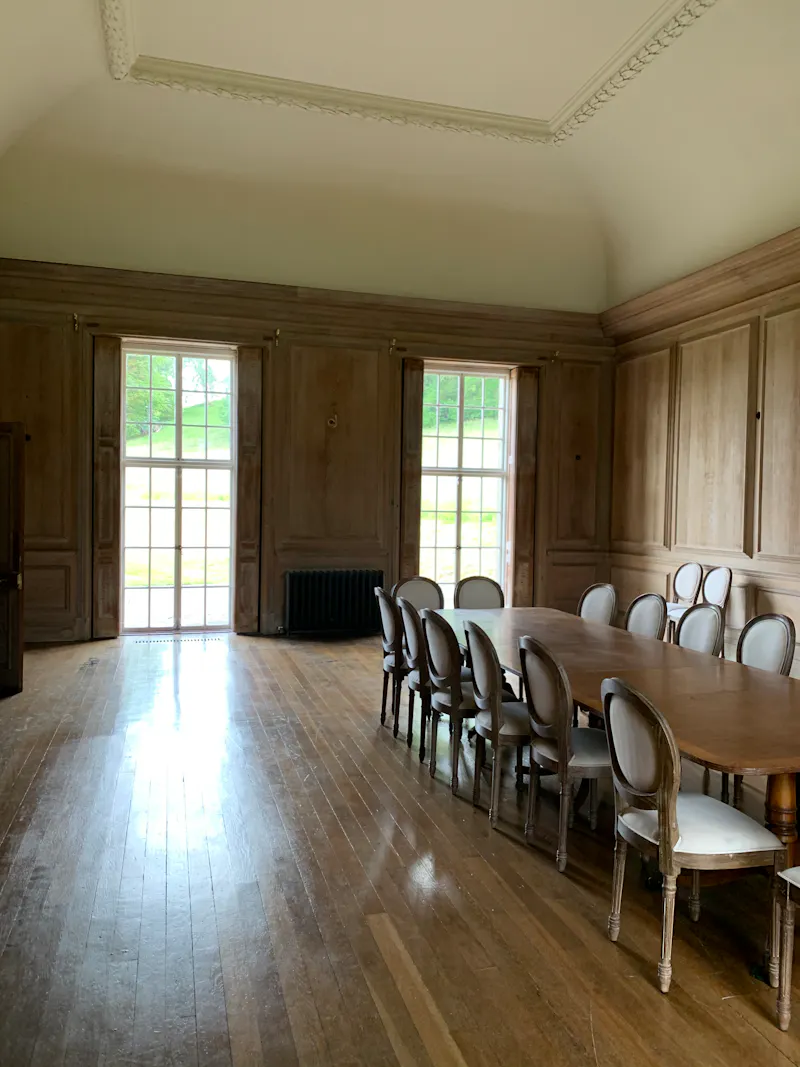 Open plan at Worthing Manor House, A1599 (photo 2)