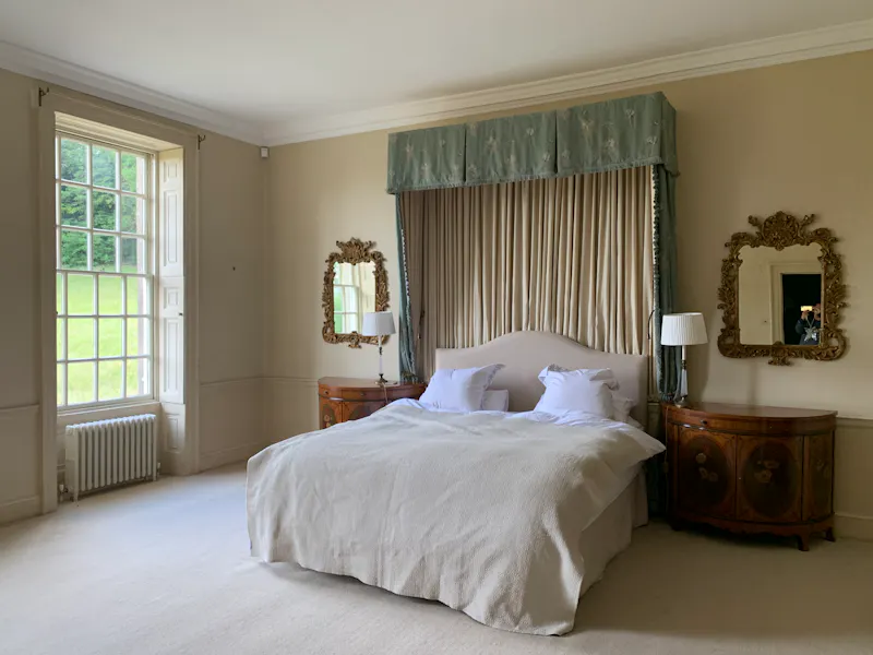 Bedroom at Worthing Manor House, A1599 (photo 7)