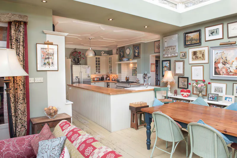 Open plan at Eclectic Acton family house, E483 (photo 3)
