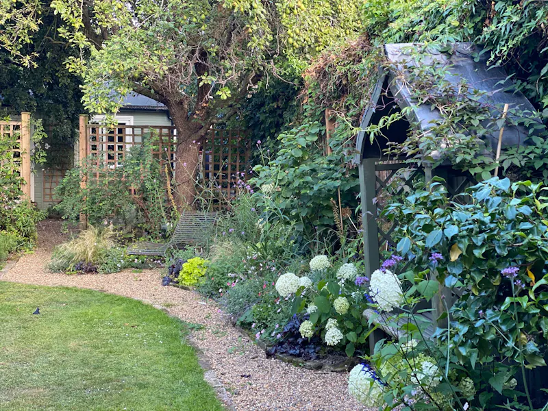 Eclectic Acton family house, E483 (photo 43)