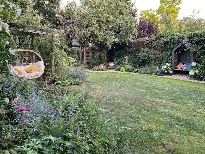 Eclectic Acton family house, E483 (photo 39)