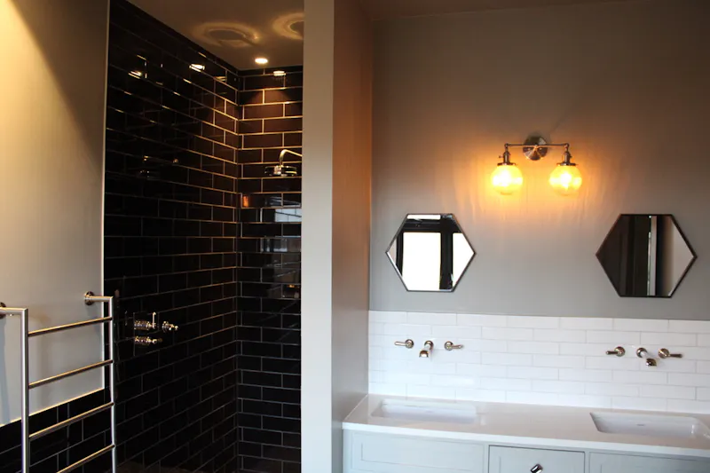 Shower at Modern Edwardian Home, E482 (photo 21)
