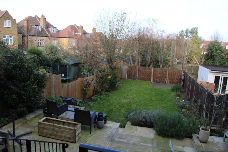 Garden at Modern Edwardian Home, E482 (photo 41)