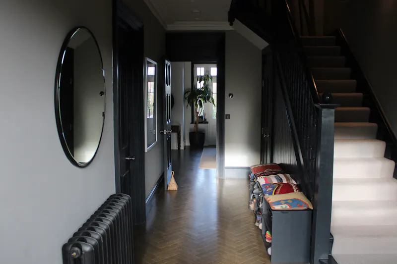 Corridor at Modern Edwardian Home, E482 (photo 11)