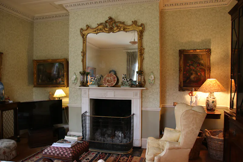 Fireplace at Canterbury farm with fairground, A1546 (photo 18)