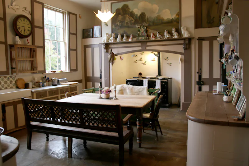 Kitchen at Canterbury farm with fairground, A1546 (photo 7)