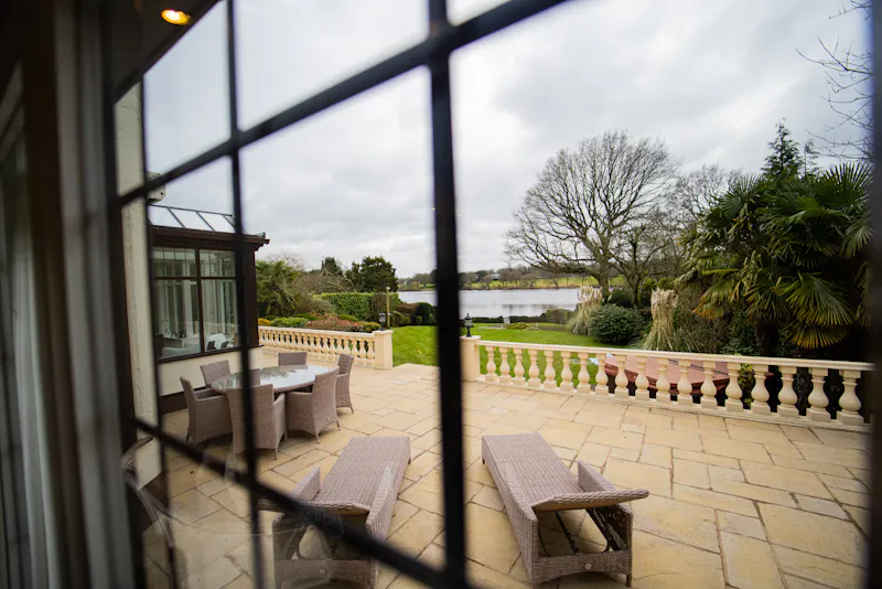 Luxury Lakeside Cheshire Home, D2693 (photo 16)