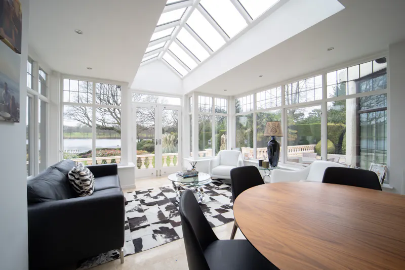 Conservatory at Luxury Lakeside Cheshire Home, D2693 (photo 9)