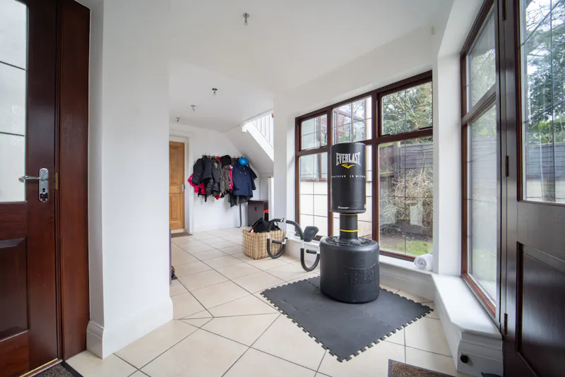 Luxury Lakeside Cheshire Home, D2693 (photo 17)