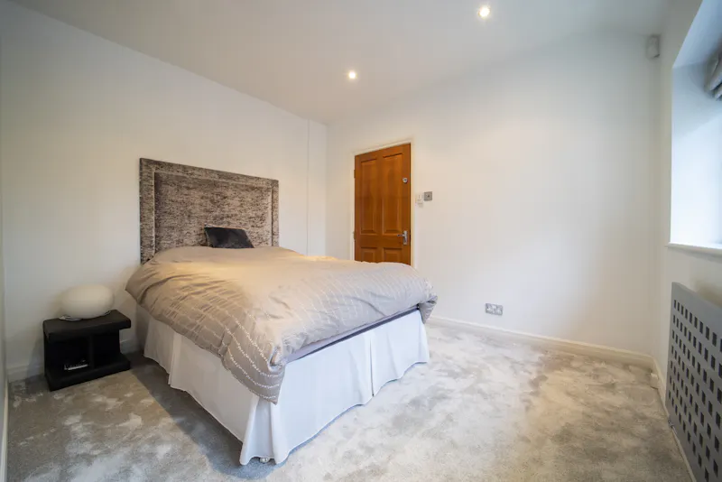 Bedroom at Luxury Lakeside Cheshire Home, D2693 (photo 36)
