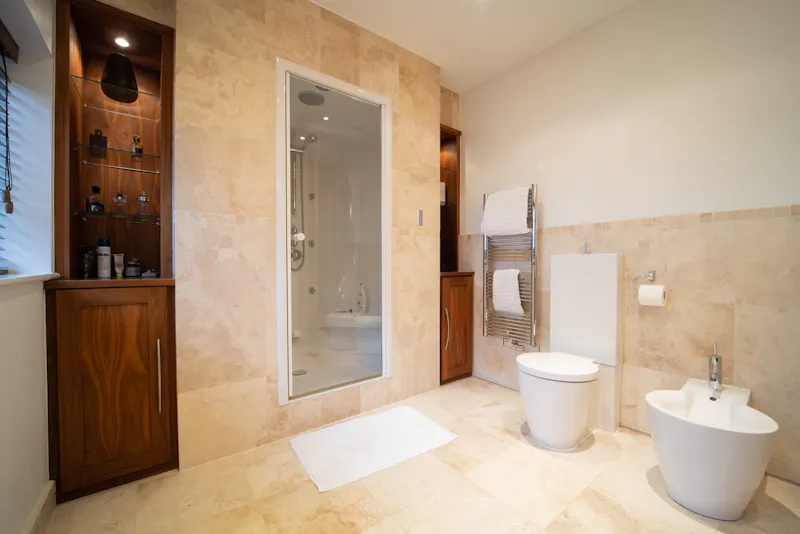 Luxury Lakeside Cheshire Home, D2693 (photo 29)