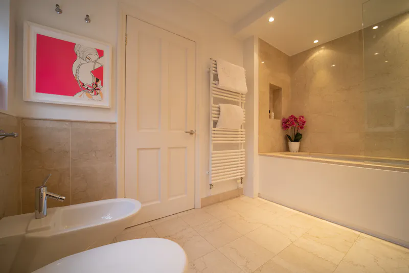 Luxury Lakeside Cheshire Home, D2693 (photo 25)