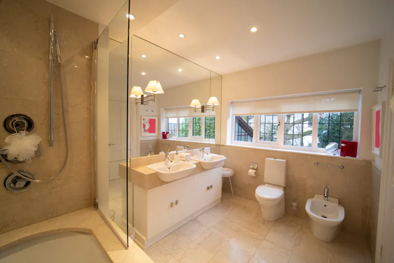 Luxury Lakeside Cheshire Home, D2693 (photo 30)