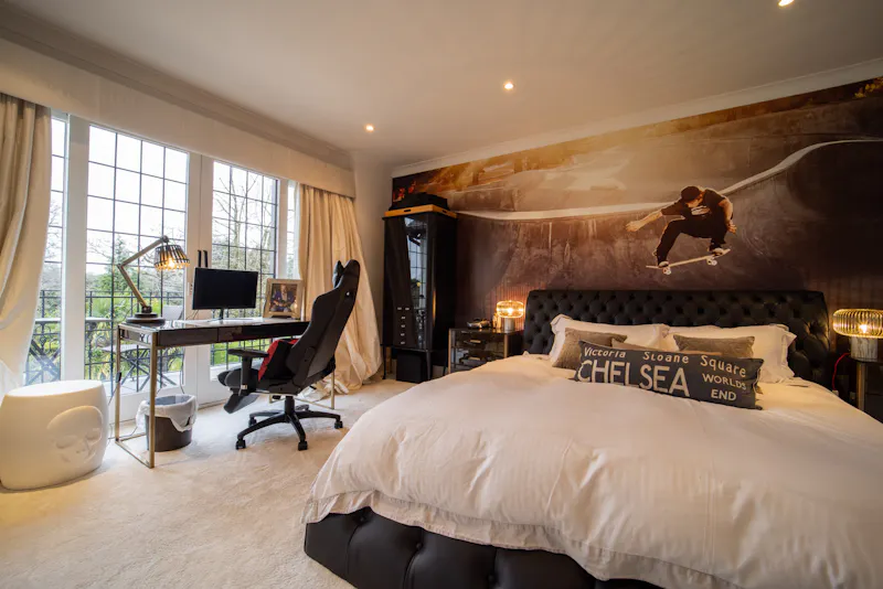 Luxury Lakeside Cheshire Home, D2693 (photo 23)