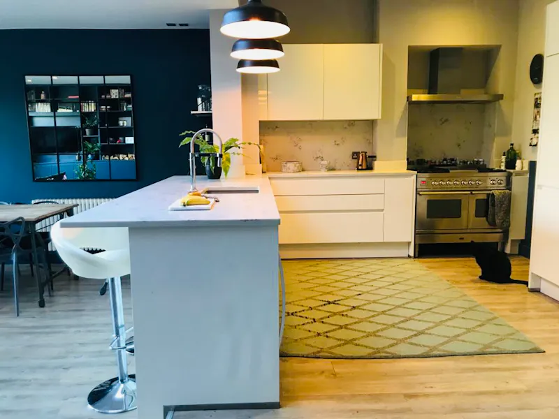 Kitchen at Luxe Brixton semi, D2512 (photo 12)