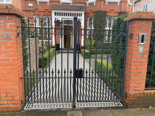 Victorian house Brondesbury , B1913