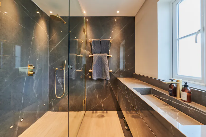 Tiled at Modern Chiswick townhouse , D2492 (photo 12)