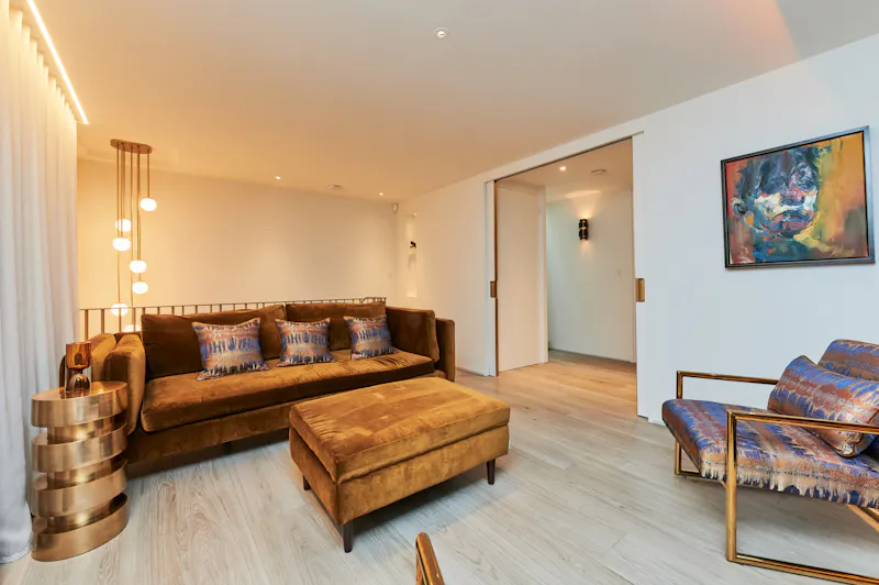 Sitting room at Modern Chiswick townhouse , D2492 (photo 17)
