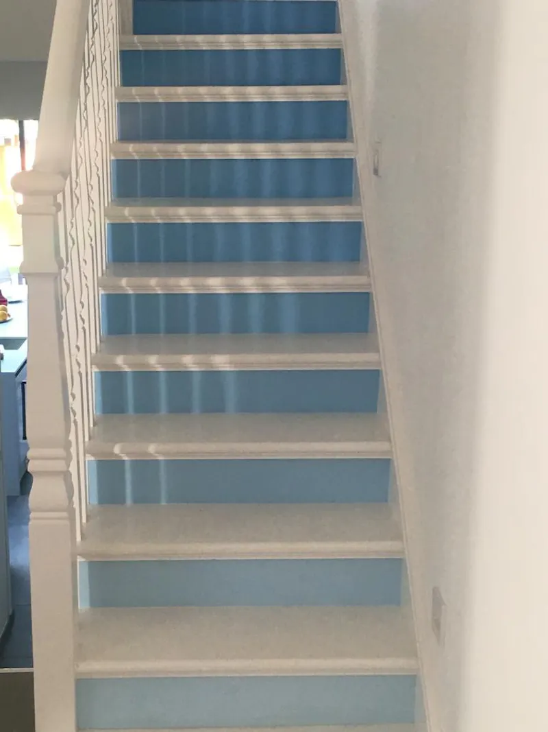 Staircase at Victorian terrace in Hampstead, B1905 (photo 17)