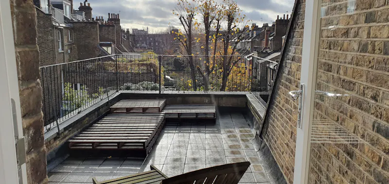 Roof terrace at Victorian terrace in Hampstead, B1905 (photo 31)