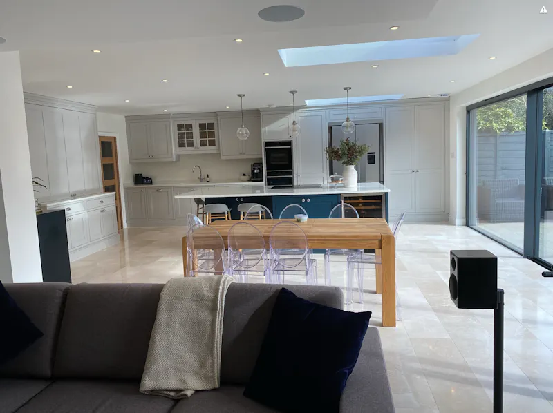 Modern semi in Weybridge, D2509 (photo 9)