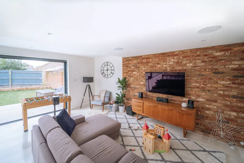 Living Room at Modern semi in Weybridge, D2509 (photo 10)