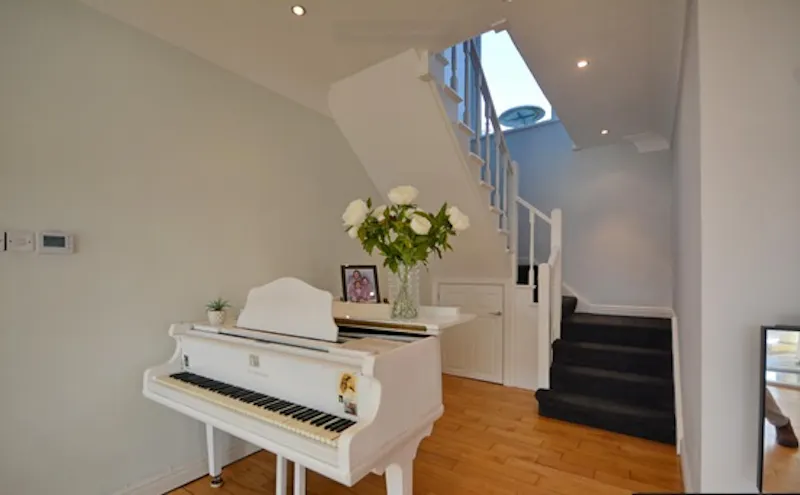 Piano at Modern Cheshire Country Home , D2499 (photo 3)