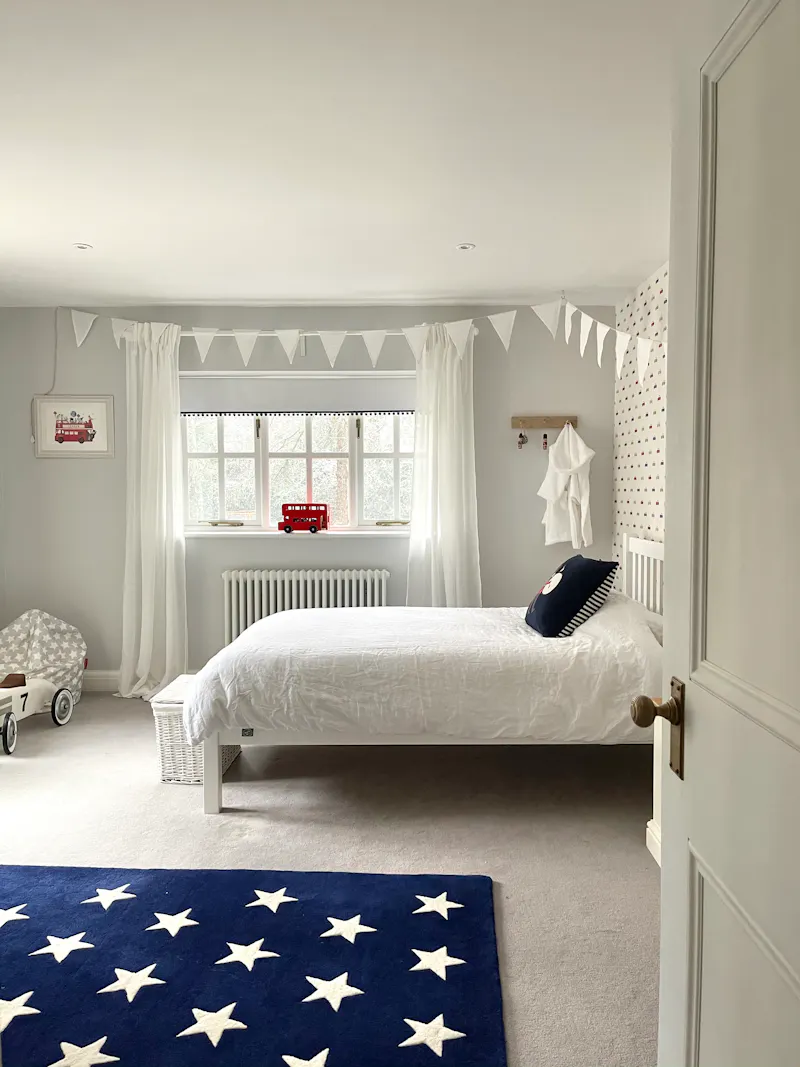 Bedroom - child's at Colonial Style House Bromley, D2497 (photo 12)