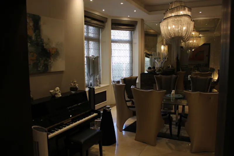 Piano at Mayfair luxe apartment, F1213 (photo 8)