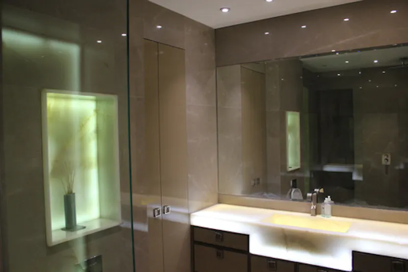 Shower at Mayfair luxe apartment, F1213 (photo 16)