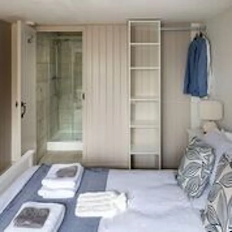 Bedroom at Great Horwood Cottage, CH114 (photo 11)