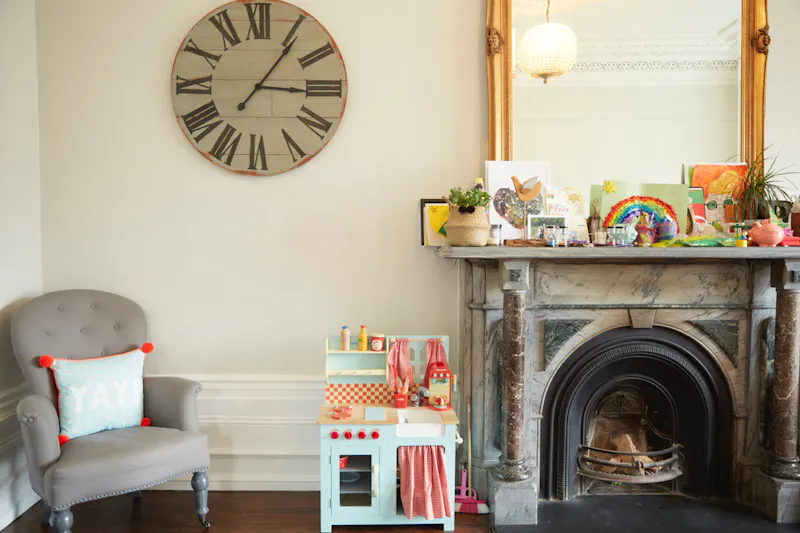 Fireplace at Versatile Sydenham house, B1893 (photo 16)