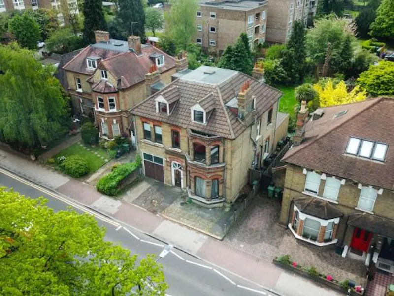 Vacant Victorian in Sidcup, B1906 (photo 83)