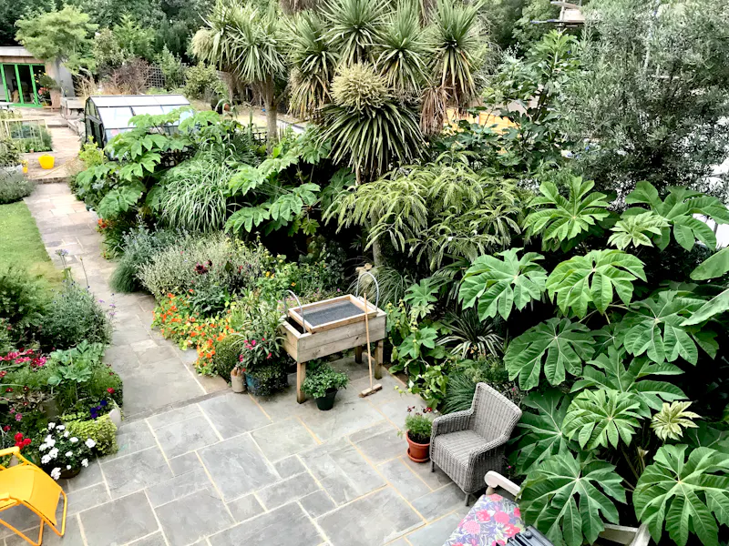 Garden at Large Victorian house Peckham , B1928 (photo 13)
