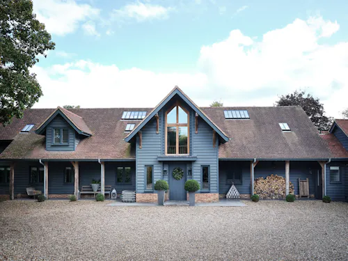 Converted barn in Shiplake, D2258
