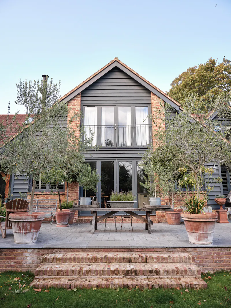 Terrace/Patio at Converted barn in Shiplake, D2258 (photo 69)