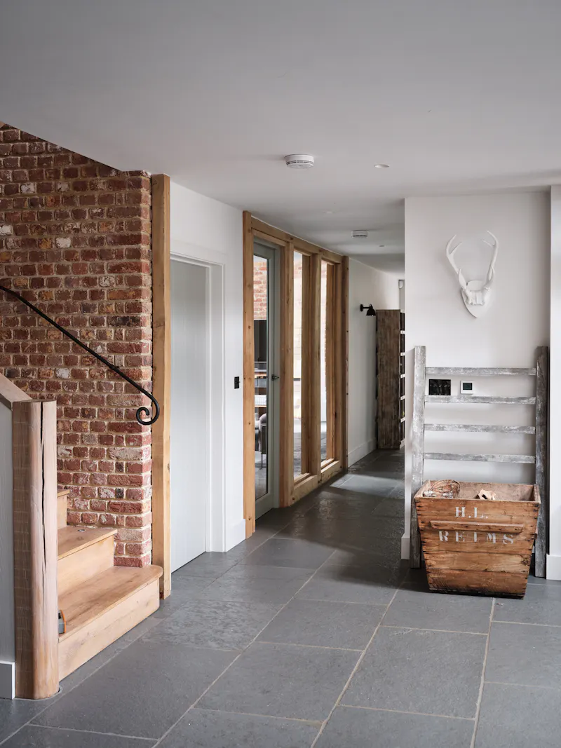 Converted barn in Shiplake, D2258 (photo 10)