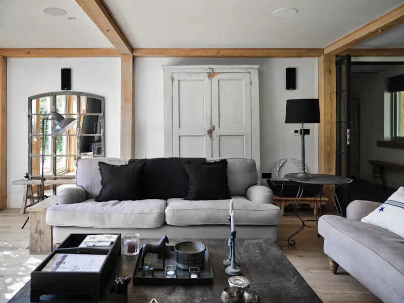 Converted barn in Shiplake, D2258 (photo 8)