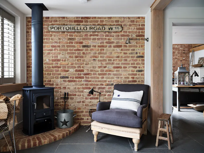Fireplace at Converted barn in Shiplake, D2258 (photo 21)