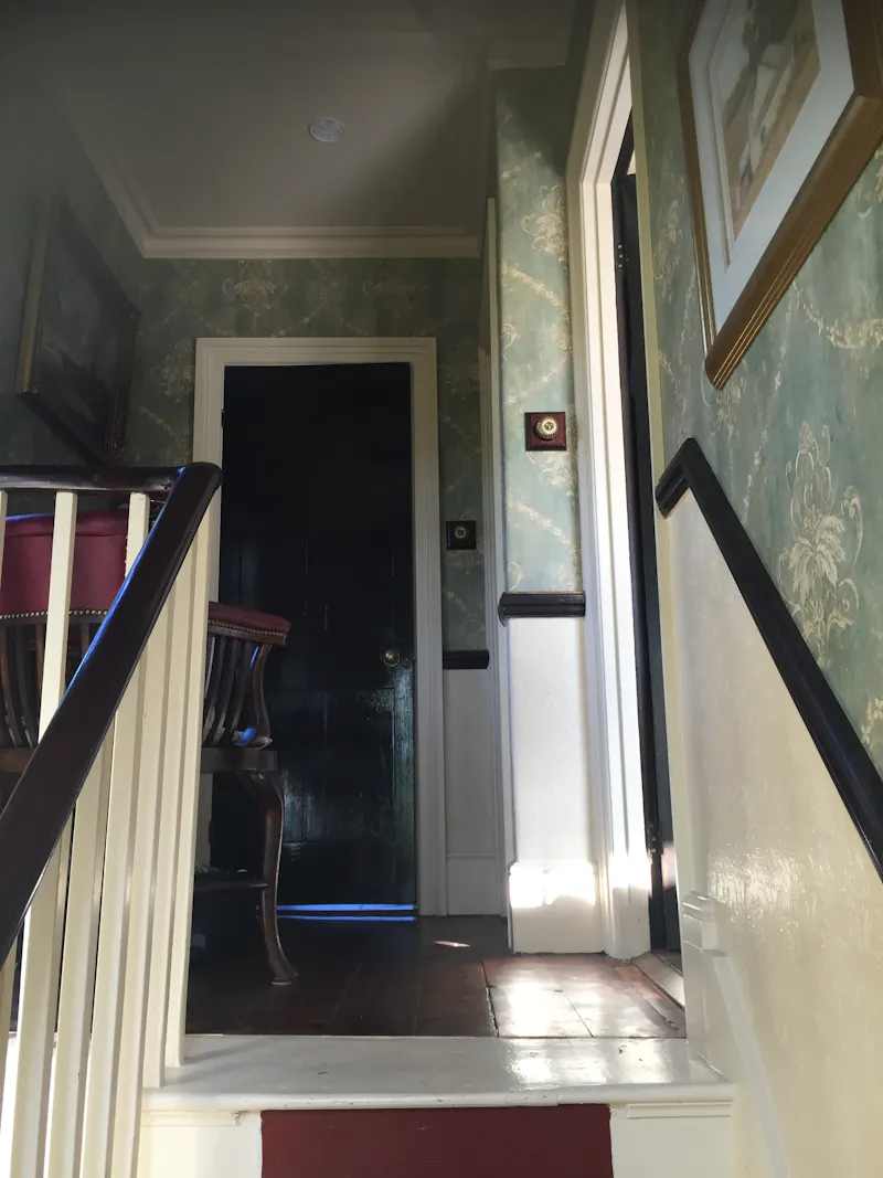 Staircase at Detached house in Putney , B1932 (photo 20)