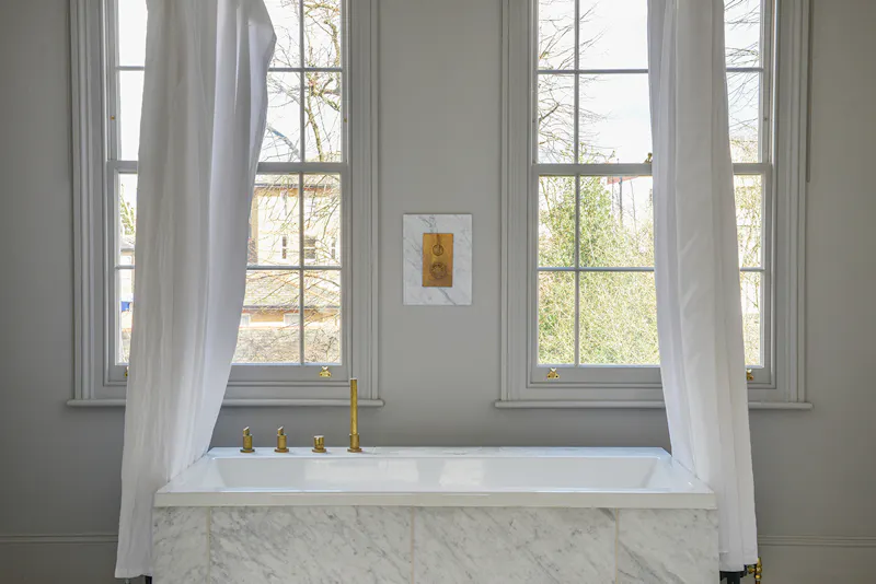 Bath at Victorian home Holloway, B1935 (photo 22)